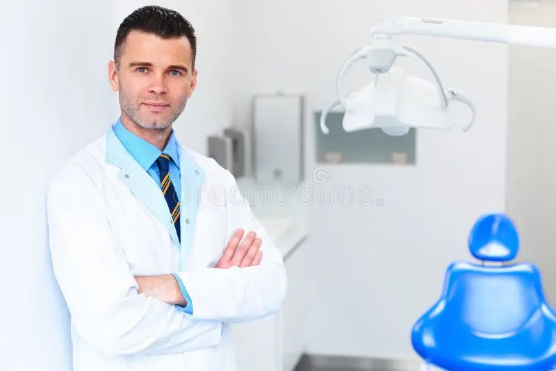 Dr. Carlos Mendoza